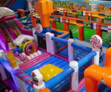 Air Maniax Yas Mall - Inflatable and Adventure Park Experiences