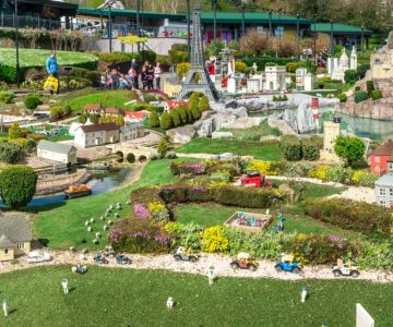 LEGOLAND Windsor (with optional transfers) Theme Parks